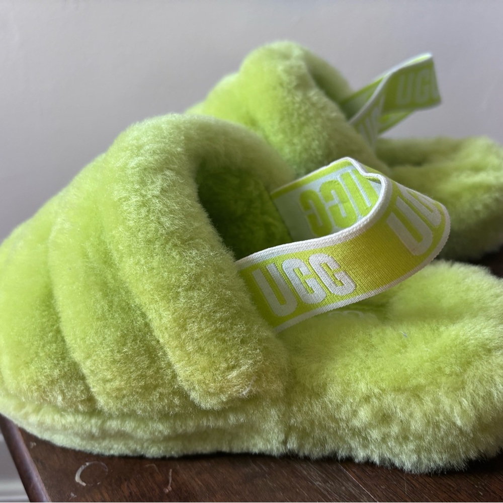 UGG Fluffy Lime Green Slippers (Size 6 in women’s)